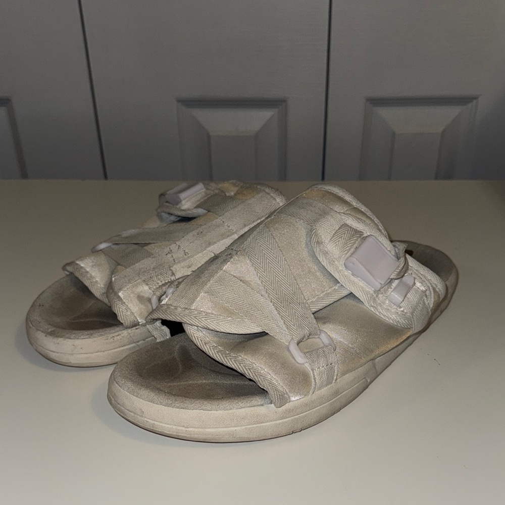 White Draco Slides